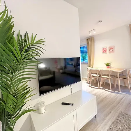 Kleines, Gemuetliches Helles Apartment Im Herzen Hamburgs